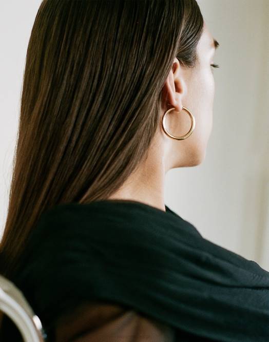 Madewell smykker gull kvinner kinn klassiske bøyleøreringer 260F1773