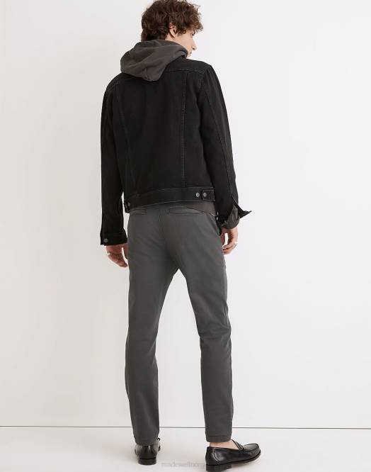 Madewell klær svart kull menn slim chino bukser: coolmax edition 260F212