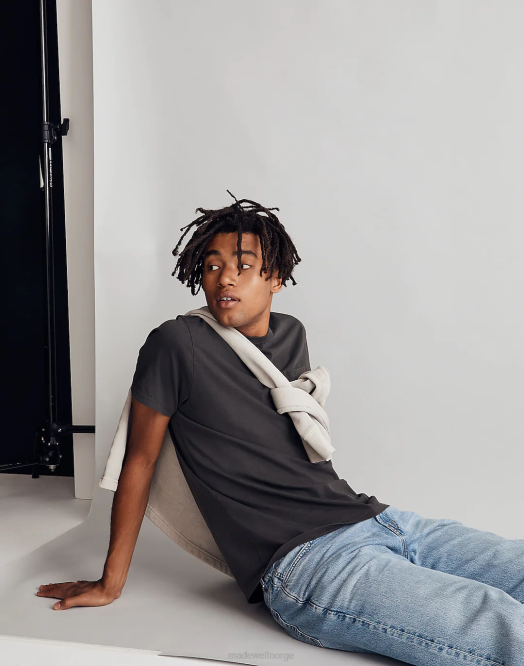 Madewell klær svart kull menn plaggfarget heldags-t-skjorte med rund hals 260F365